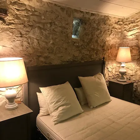 Maison Insolite Dans Un Hameau * Quissac (Gard)